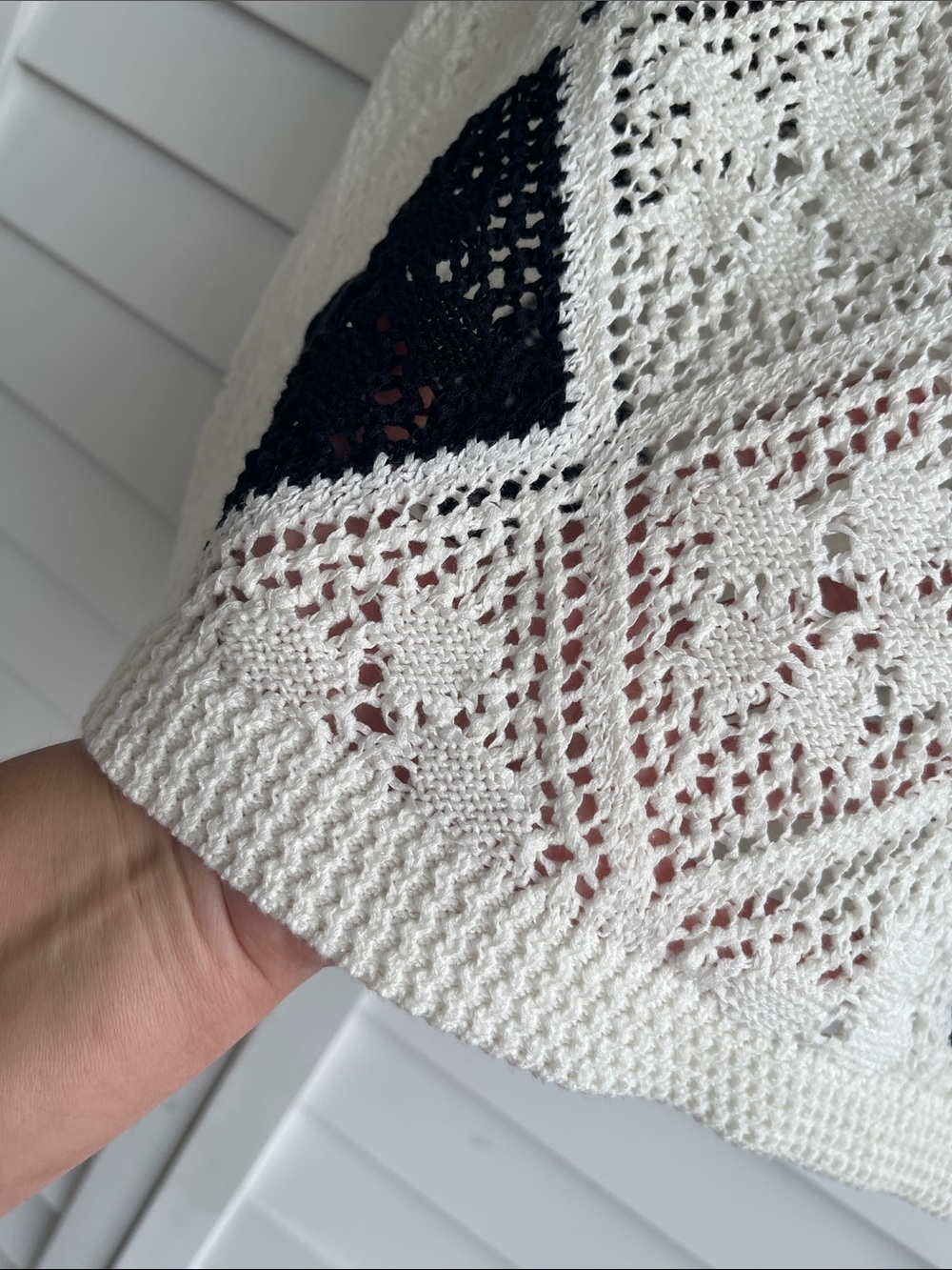 Adyson Parker Crochet Argyle Sweater Vest – NWT – Size L - Picture 5 of 12